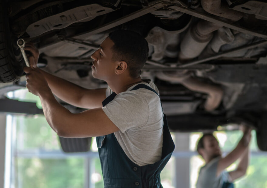 Guide étape par étape pour entretenir votre voiture comme un pro